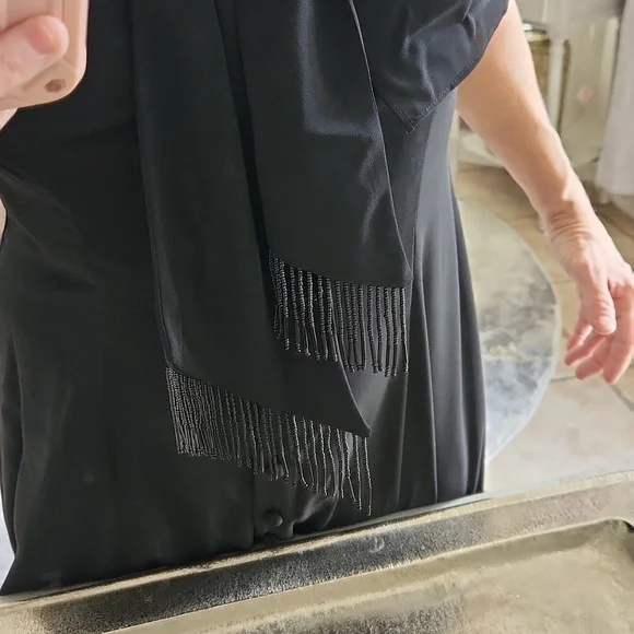 Liz Claiborne $5 - Picture 4 of 10